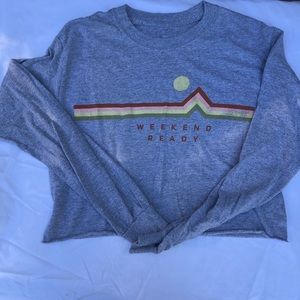 Cropped small weekend ready long sleeve T-shirt